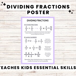 Op de afbeelding: Een poster getiteld "DIVIDING FRACTIONS POSTER" op een lichtpaarse achtergrond. De poster leert hoe je breuken kunt delen, inclusief voorbeelden van het delen van breuken door andere breuken en hele getallen. De tekst "TEACHES KIDS ESSENTIAL SKILLS!" staat onderaan.