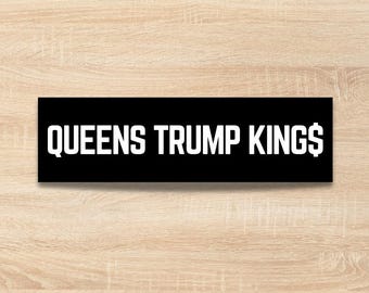 Pegatina para parachoques "No Kings Day" - Queens Trump Kings - Calcomanía anti-Trump LGBTQ+ Pride - Pegatina política para portátil "Pro-Democracia" - Protesta, resiste, FDT
