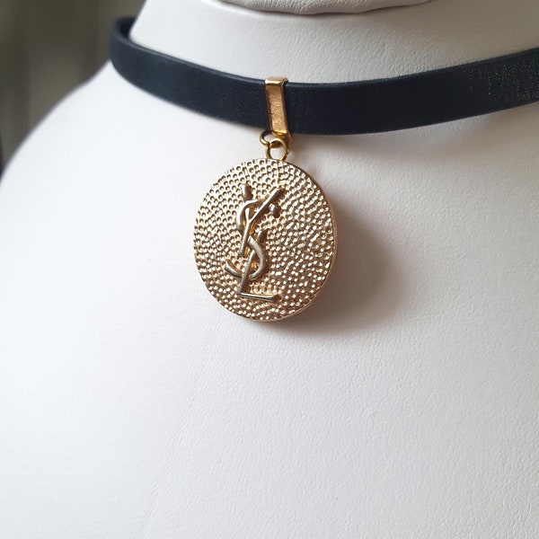 Collier upcyclé modèle "Réglisse"