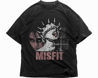 Camiseta gráfica gótica grunge, camisa streetwear Y2K para homens e mulheres, camiseta MISFIT com estética escura, camiseta oversized punk alternativa