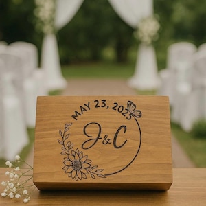 Personalized Wedding Keepsake Box – Custom Engraved Wooden Memory Box for Couple, Rustic Wedding Gift, Engagement or Anniversary Box