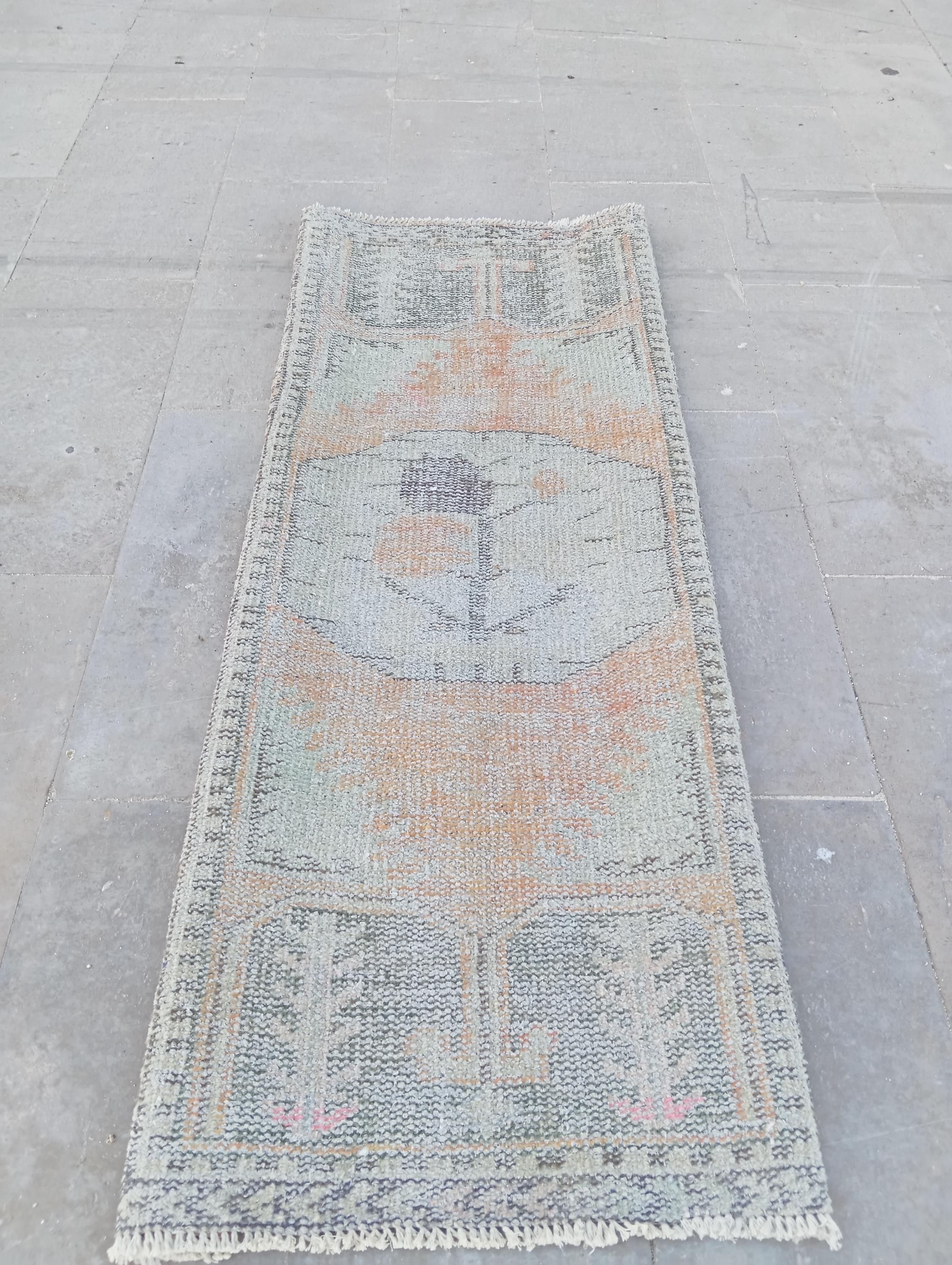 ヴィンテージトルコランナーラグ：2x5インチの小さな廊下用ラグ