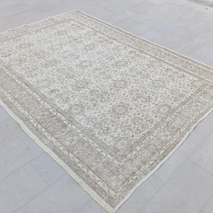 Vintage Oushak Rug 7.2x10 ft - Vegetable Dye Turkish Carpet