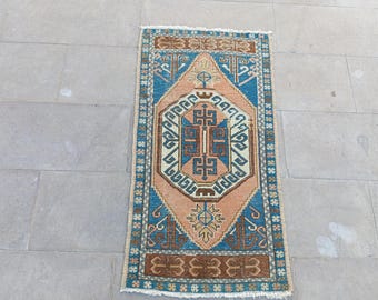 数十年前イタリアにて購入しました Vintage Turkish Oushak Rug 1.11x3.7 ft - 1970s Small Area Rug