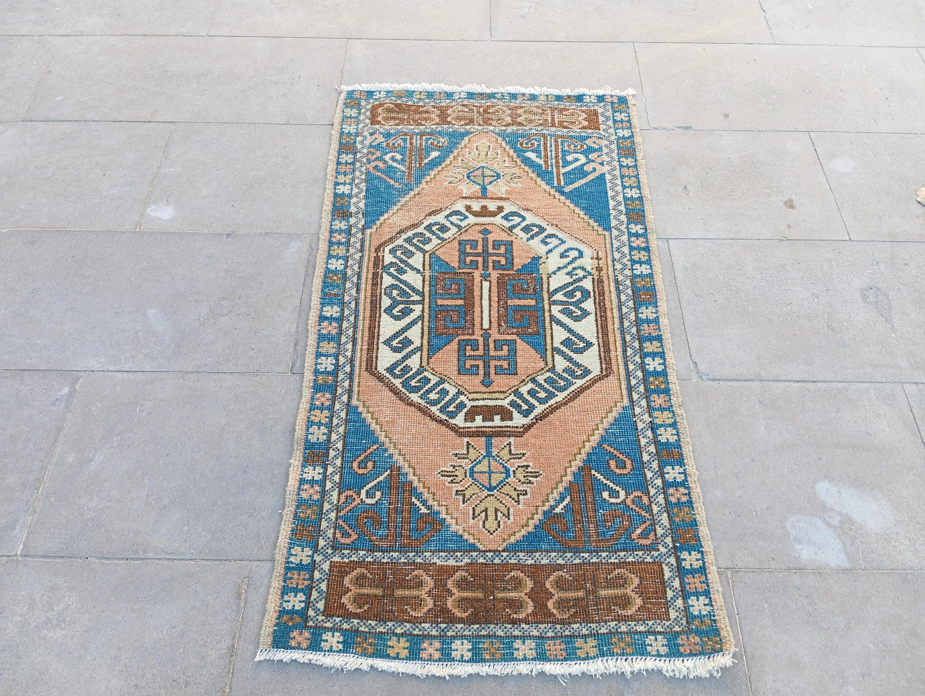 Vintage Turkish Oushak Rug 1.11x3.7 Ft - 1970s Small Area Rug - Etsy