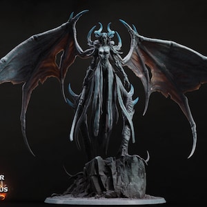DnD Demon queen miniature Evil Devil boss mini dnd enemy miniatures Dungeons and Dragons mini miniature for Heroquest Evil gorgon campaign