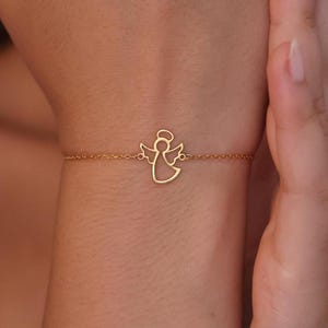 Silver Angel Bracelet, Dainty Guardian Charm, Spiritual Protection Jewelry, 14K Gold Angel Wings Bracelet, Gift For Sister