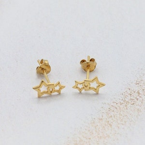 14K Gold Star Earrings, Minimalist Celestial Studs, Lightweight Daily Jewelry, Gift for Women