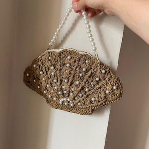 Ready to Ship Seashell Crochet Bag – Handmade Raffia Clutch – Pearl Details – Summer Purse