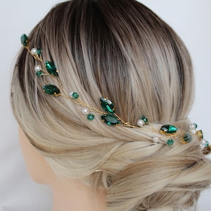 Emerald headpiece, Emerald hair vine, Green pearl hair vine, Bridal headband, Wedding hair piece, Greenery hair piece, Green Tiara