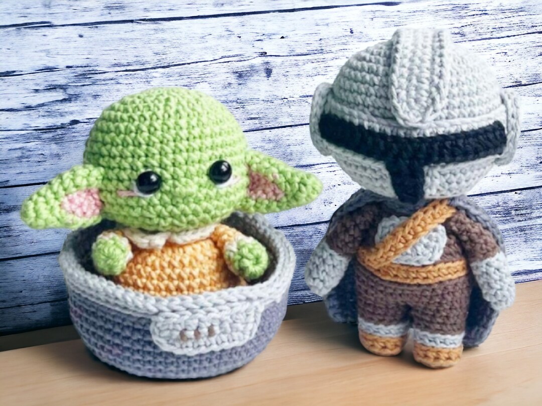 Baby Alien and Hunter, Crochet Pattern, Amigurumi Pattern, Crochet ...