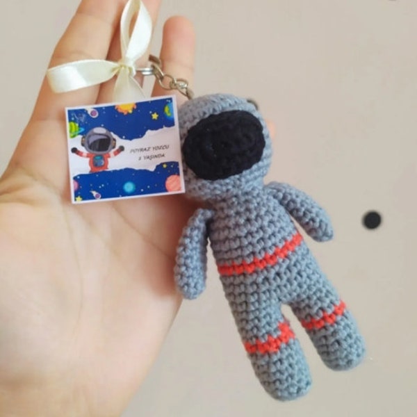 Astronaut Keychain, Amigurumi Astronaut, Spaceman Keychain, Handmade Keychain, Knitting Keychain, Knitted Keychain, Key Accesory,  Gifts