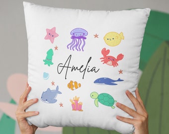 Coussin personnalisé pour garçon et fille | Décoration de chambre pour chambre d'enfant | Décor de pépinière | Idées cadeaux d'anniversaire | Thème tortue SeaLife