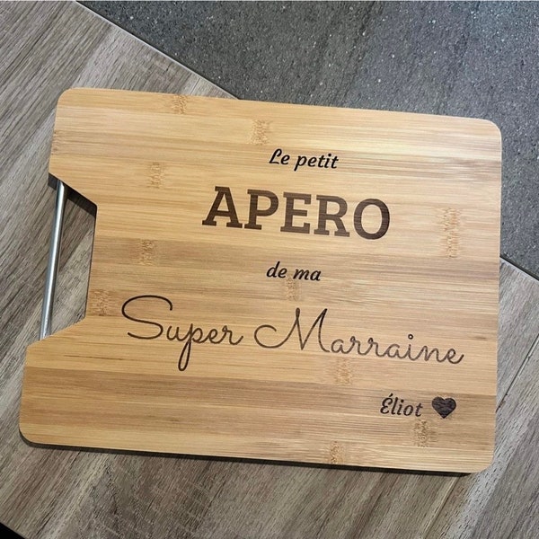 Planche à découper marraine, idée cadeau marraine, planche apéro marraine