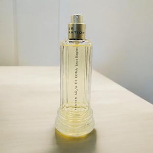 Aqua di Roma Donna by Laura Biagiotti Eau Toilette 100ml vap. Vintage. "Sunny days, summer dresses and sandals".