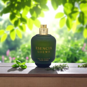 Esencia Loewe Homme Eau de toilette 150 ml. ANCIENNE ÉDITION. Cours pour messieurs. Ça sent le vert !