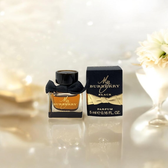 バーバリー マイバーバリー ブラック ミニチュア パルファム 5ml。過小 