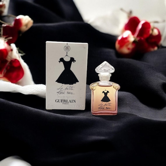 Guerlain La Petite Robe Noire MINIATURE Eau Parfum 5ml. Parisian Chic &  Gracefulness! Majestic Mix of Cherry, Licorice, Tea and Anise. - Etsy