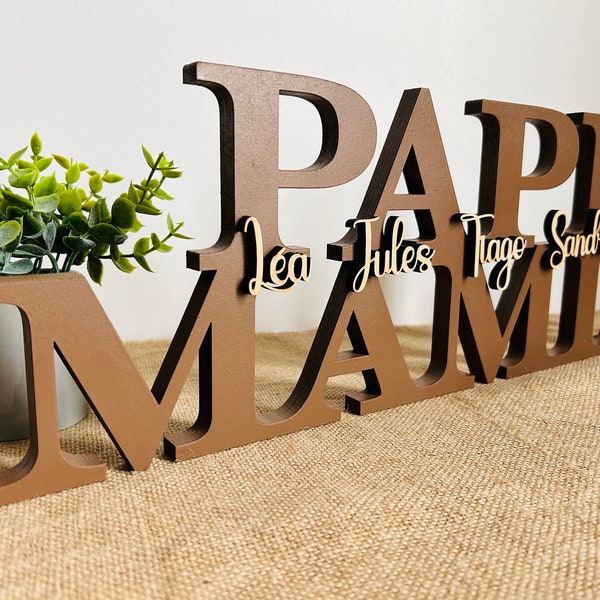 PAPI MAMIE decoration with wooden first names