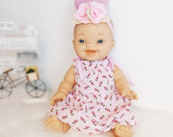 Handgefertigte Puppenkleidung: Süßes Blumenkleid für 34 cm große Babypuppen