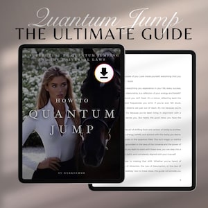Könnte beinhalten: Zwei schwarze Tablets mit dem Text "Quantum Jump THE ULTIMATE GUIDE". Ein Tablet zeigt eine Frau und ein Pferd mit den Worten "HOW TO QUANTUM JUMP". Das andere Tablet zeigt Text über Quantensprünge.