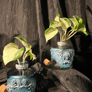 Fiole vase porte-bouture porte bougie décoration gothique baroque victorienne bleu oxyde image 3