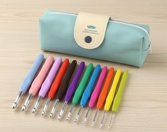 Set di uncinetti con custodia, regalo per amanti dell'uncinetto, impugnatura morbida ed ergonomica, regalo artigianale per anniversario
