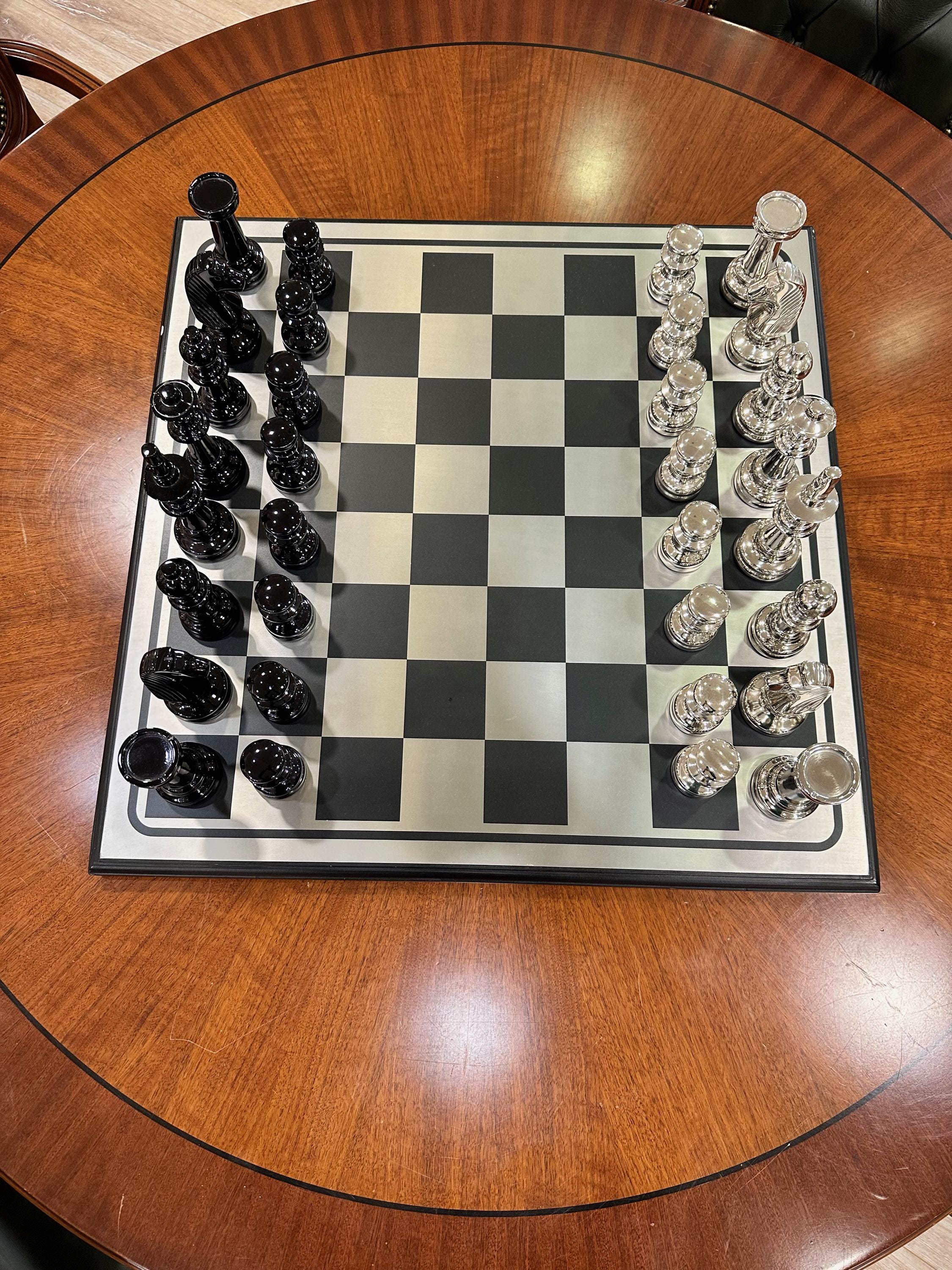 プレミア　チェス 25 Inch Giant Premium Chess Set, Luxury Metal Chess Set