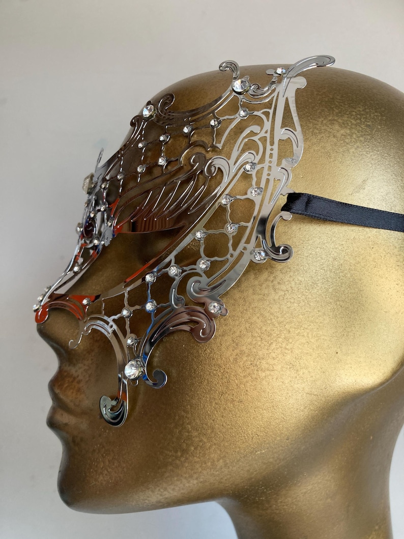 Silver Metal Filigree Half Face Phantom Masquerade Mask With Diamantés ...