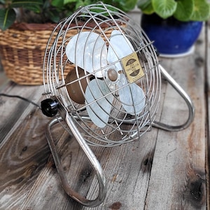 Vintage Electric Ventilation Fan, Toastmaster by McGraw-Edison Co. Great Mid-century Industrial Design, 1 Speed. Adjustable Angle, 10&quot; Face.