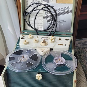 Project Piece! 1950&#39;s Ekotape 250 Reel to Reel Recorder-Reproducer with owner&#39;s manual and tape reels. NOT in working condition. ~14x15x10&quot;