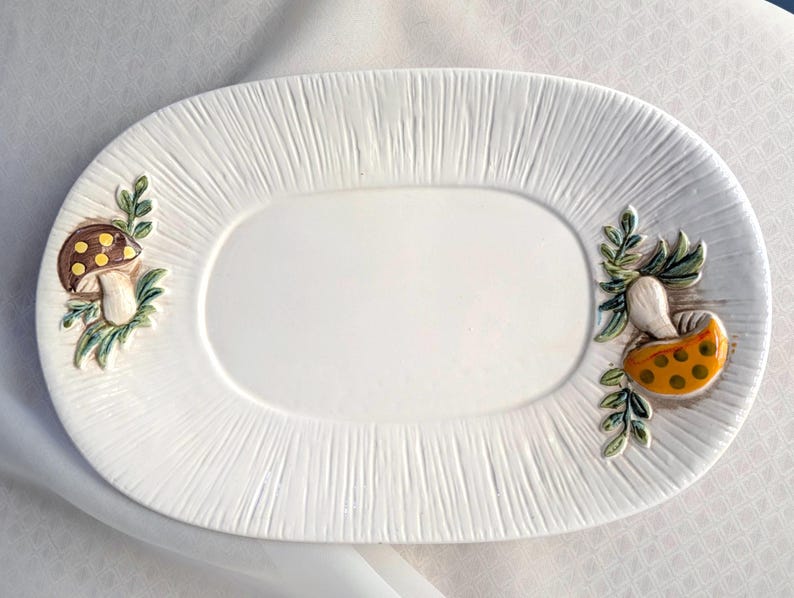 Mix-n-Match Merry Mushroom Ceramic Soup Tureen Bowls, Lids. Read Description! Vintage Sears Roebuck Underplate
