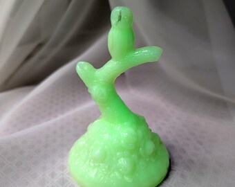 Fenton Glossy Uranium Custard Glass Owl on Branch Ring Holder. ~4.5"
