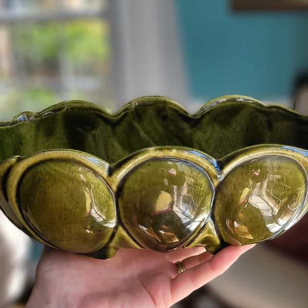 Super Cute Olive Green Glazed 10" Ceramic Mid-Century Oblong/Oval Planter with Scalloped Edges, Unmarked. Perfect for a window sill!