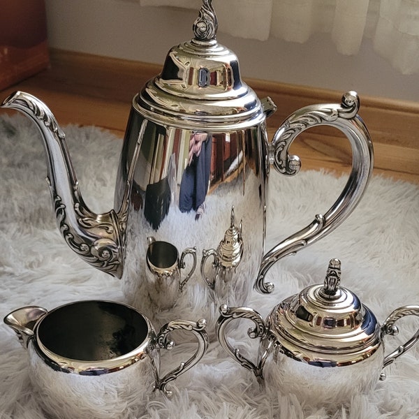 Rogers "Arcadia" Silverplate Coffee (Teapot) Set w/ Creamer, Sugar Bowl. Detached Lid. Simple, Classic, Elegant