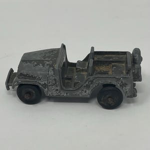 Vintage Midgetoy die cast Army Green Jeep - Rockford Illinois