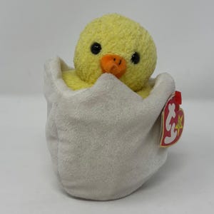 Vintage 1998 Ty Beanie Baby  - Eggbert Chick Hatching from Egg - paper tag attached - used