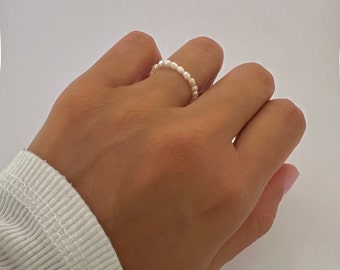 Natural Freshwater Rice Pearl Stretchy Ring – Adjustable Baroque Pearl Band For Couples