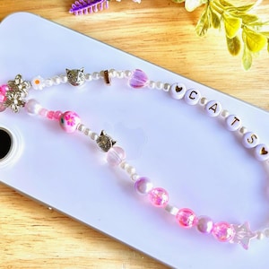 Correa para teléfono con dije de gato con cuentas personalizadas con cuentas mixtas (corazones, gatos, girasoles, etc.); cadena para teléfono; Kawaii Cute Y2K: agrega un nombre