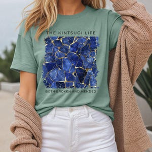 Kintsugi Shirt Broken Mended Tee Japanese Philosophy Tee Wabi Sabi Gift Inspirational Shirt Pottery Graphic Present Positivity Shirt Women