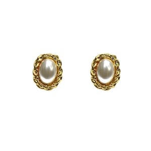 Vintage 1990s Gold Tone White Faux Pearl Oval Twisted Plait Border Shiny Classic Large Clip On Earrings