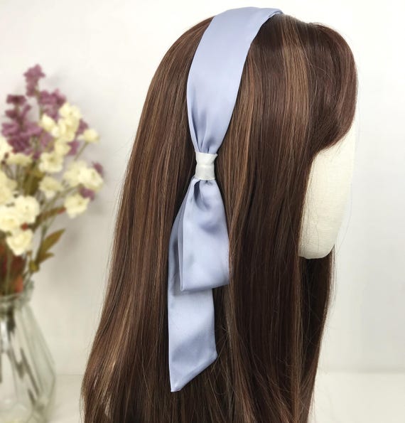 Periwinkle Blue Satin Headband: Vintage 60s Audrey Hepburn  display picture 2