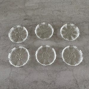 Set of 6 vintage glass coasters with a diameter of 3,54 inch