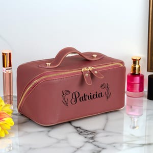 Personalized Makeup Bag, Custom Monogram Cosmetic Bag, Leather Make up Bag, Personalized Gift for her, Lay Flat Make Up Bag,Bridesmaid Gifts