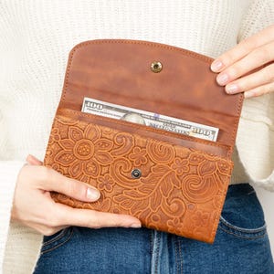 Bifold Leather Wallet, Genuine Tooled Leather Wallet, Handmade Carved Leather Woman Wallet, Long Wallet, Personalized Gifts for her
