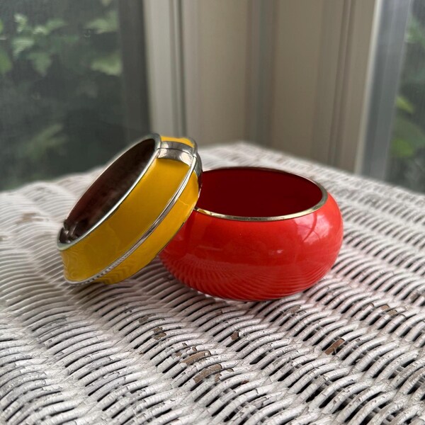 Vintage Set of 2 Chunky Enamel Bangle Bracelets | Yellow & Orange | Barbiecore | Retro | Funky | Groovy | Mod