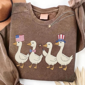 americana aesthetic, goose humor, patriotic goose, silly goose png, 4th of july coquette, america 250 png, america coquette png, goose shirt png, american girl png, memorial day png, retro american, american goose, independence day