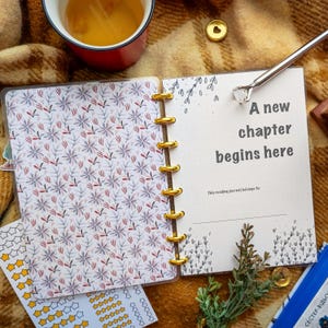 Fantastic book rating journal, book tracker, reading journal, reading notebook, book review sheet, gift for reader, book review journal