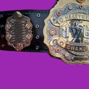 IWGP WORLD HEAVYWEIGHT wrestling championship title belt