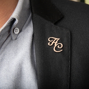 Iniciales personalizadas - Pin de solapa - Letra única - Logotipo personalizado - Broche de etiqueta - Broche de oro rosa - Regalo para hombres, novios, propuesta de padrino